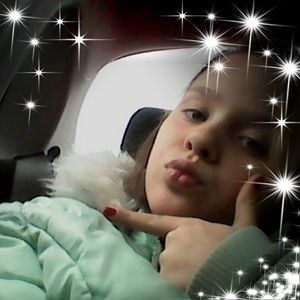 Meet your Posher, Lauralye